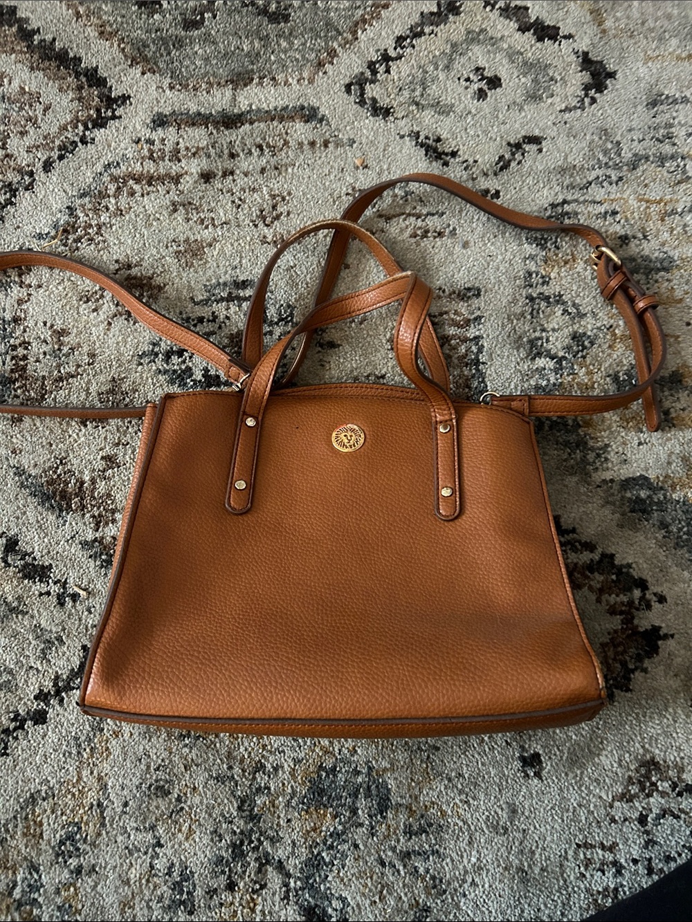 Liz Claiborne Classic Tan Leather Tote Handbag - Women's Shoulder Bag